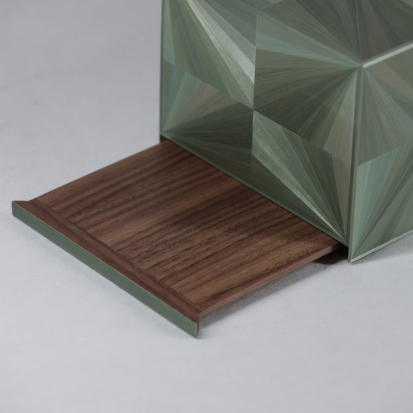 Pont Tissue Box, Flash long