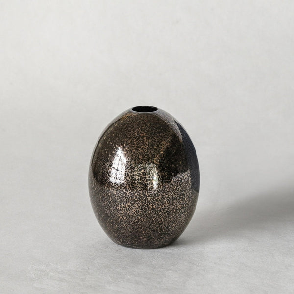 Pea Hen Dry Vase, Black Bronze